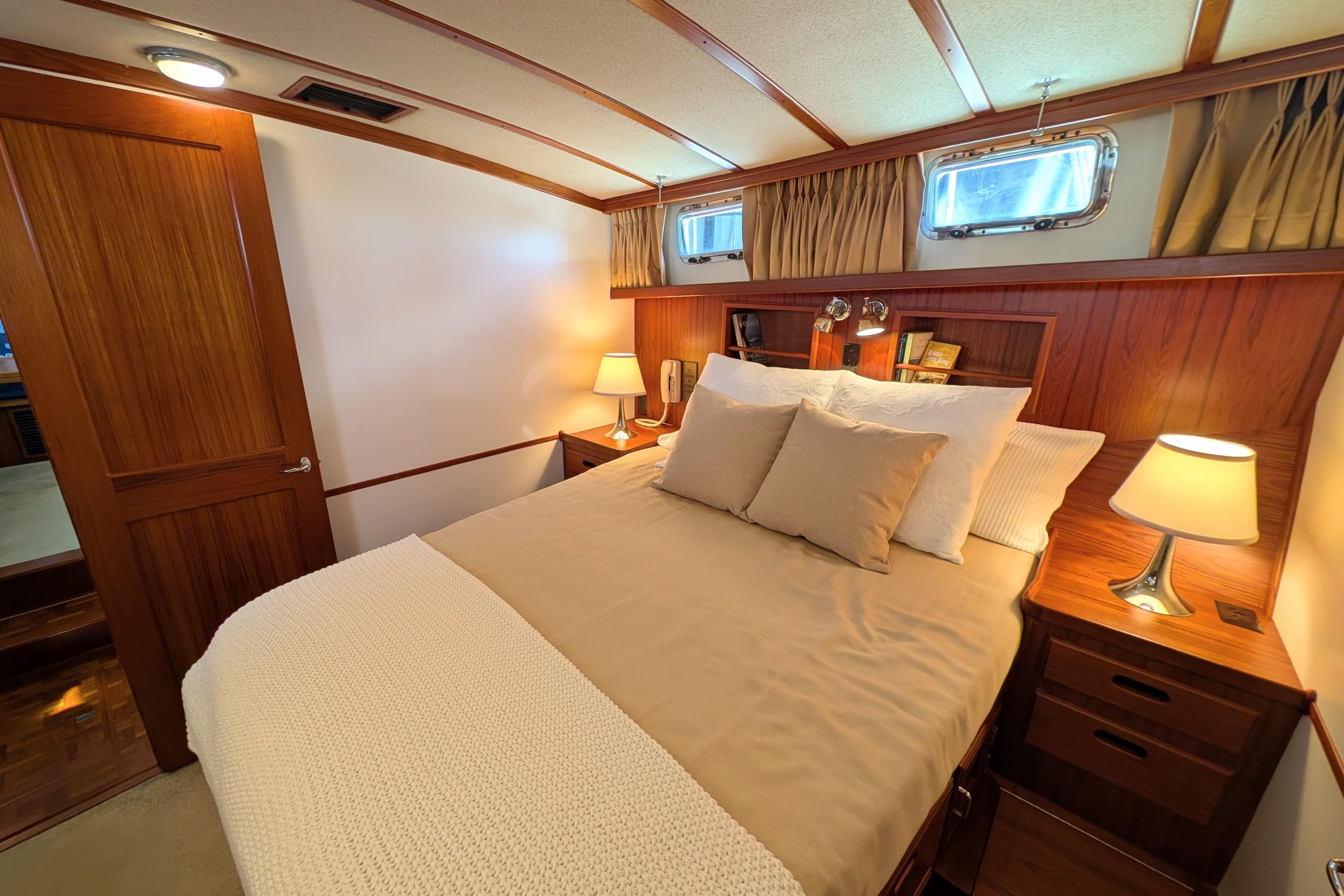 Main Stateroom Forward