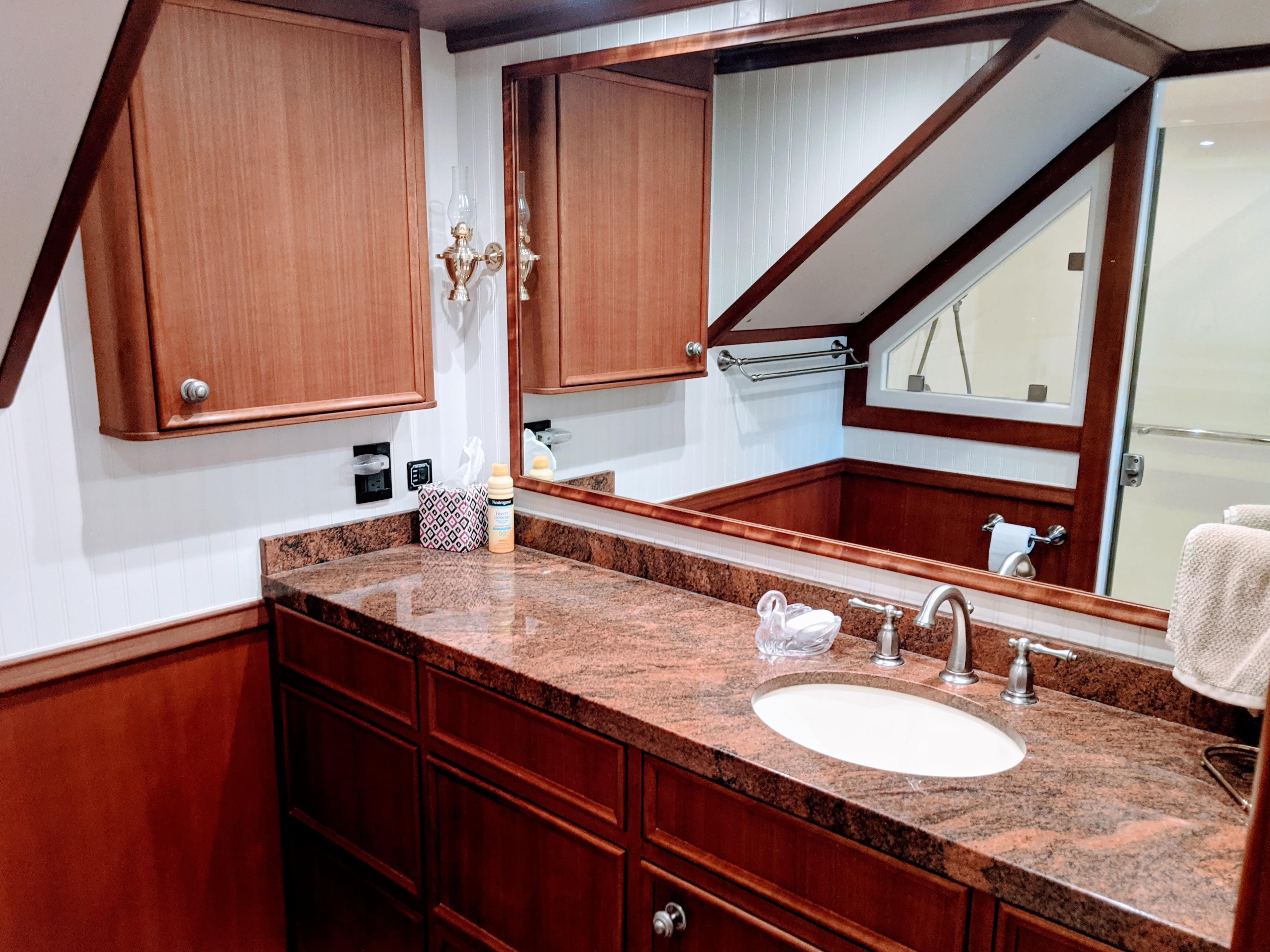 Master Stateroom Head