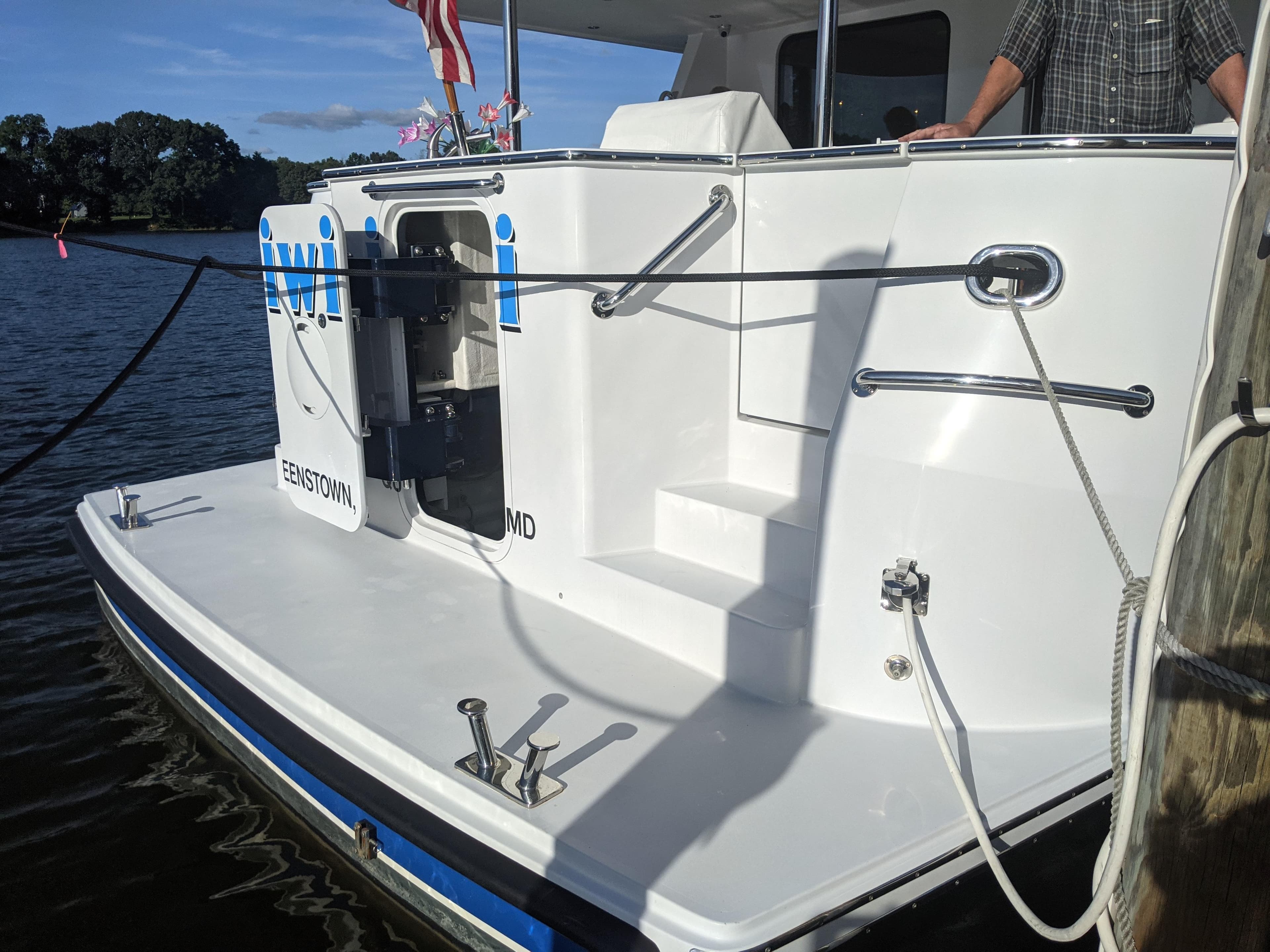 Transom/Platform/ER Access