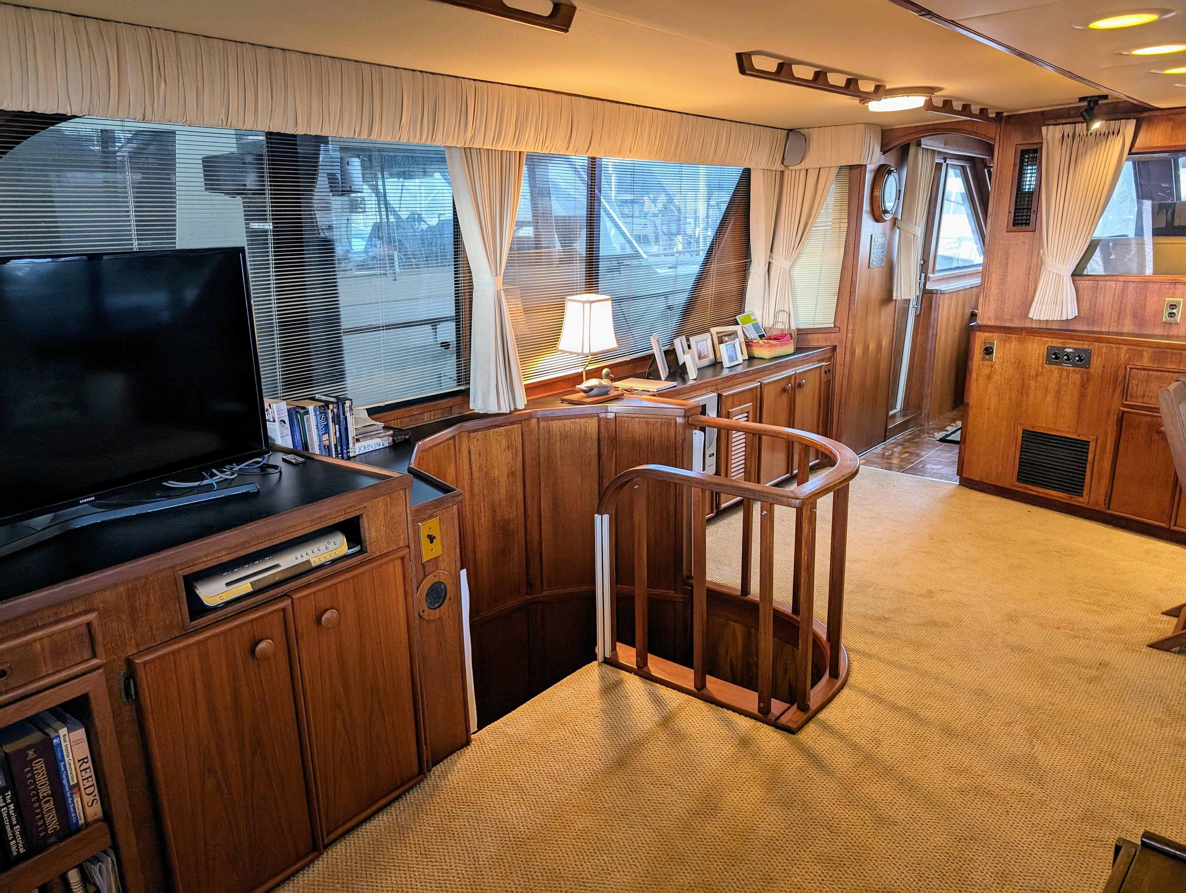 1987 Chris-Craft 501 Motor Yacht