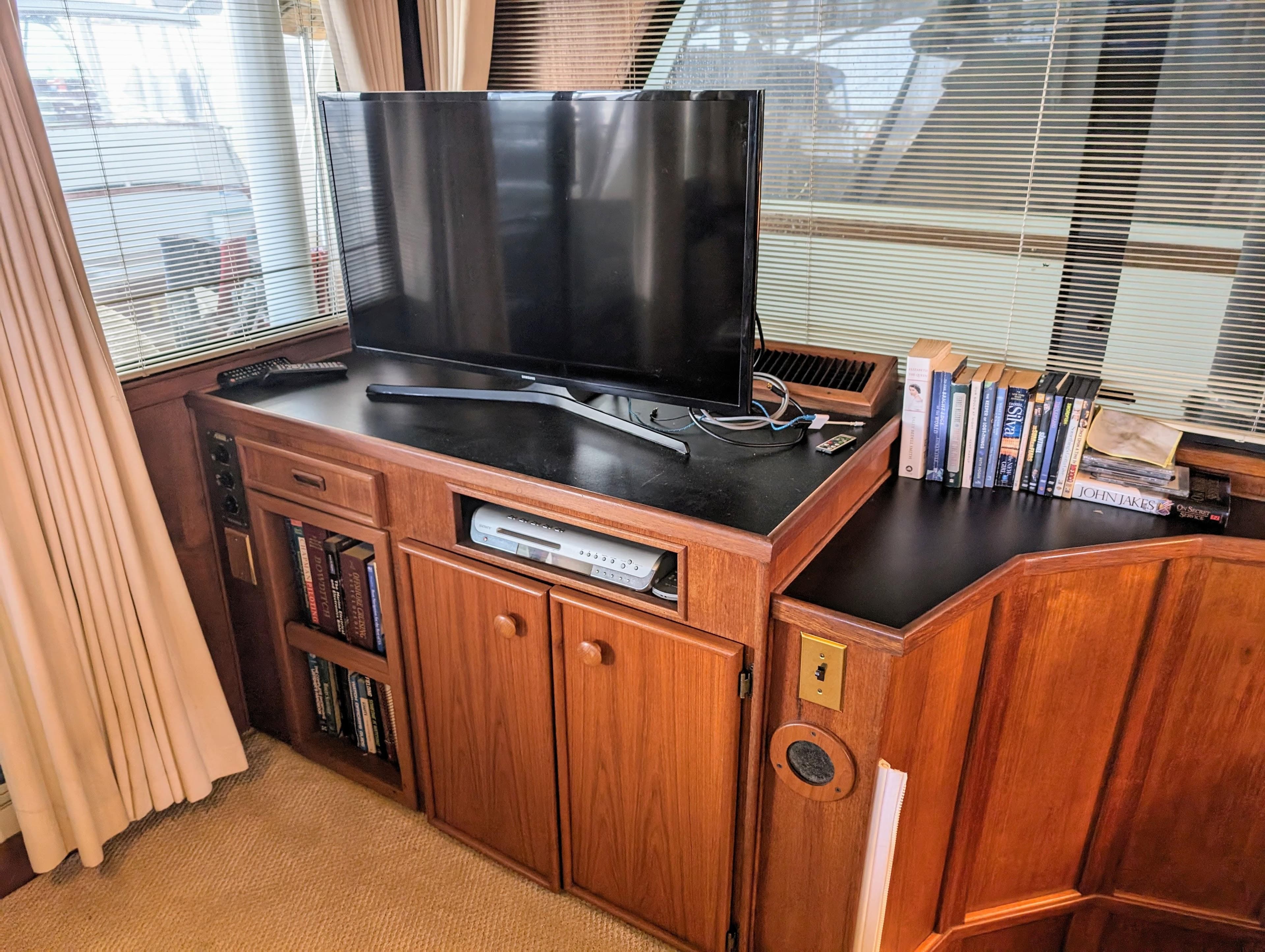 1987 Chris-Craft 501 Motor Yacht