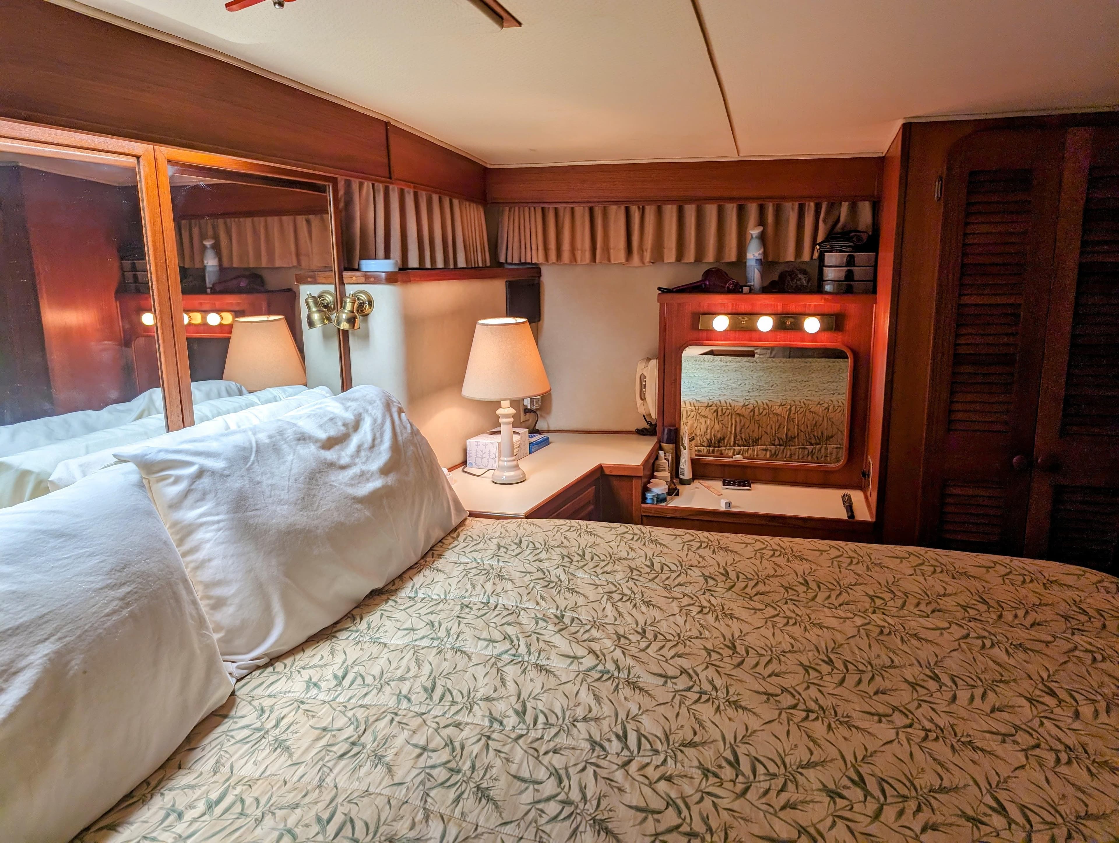 1987 Chris-Craft 501 Motor Yacht