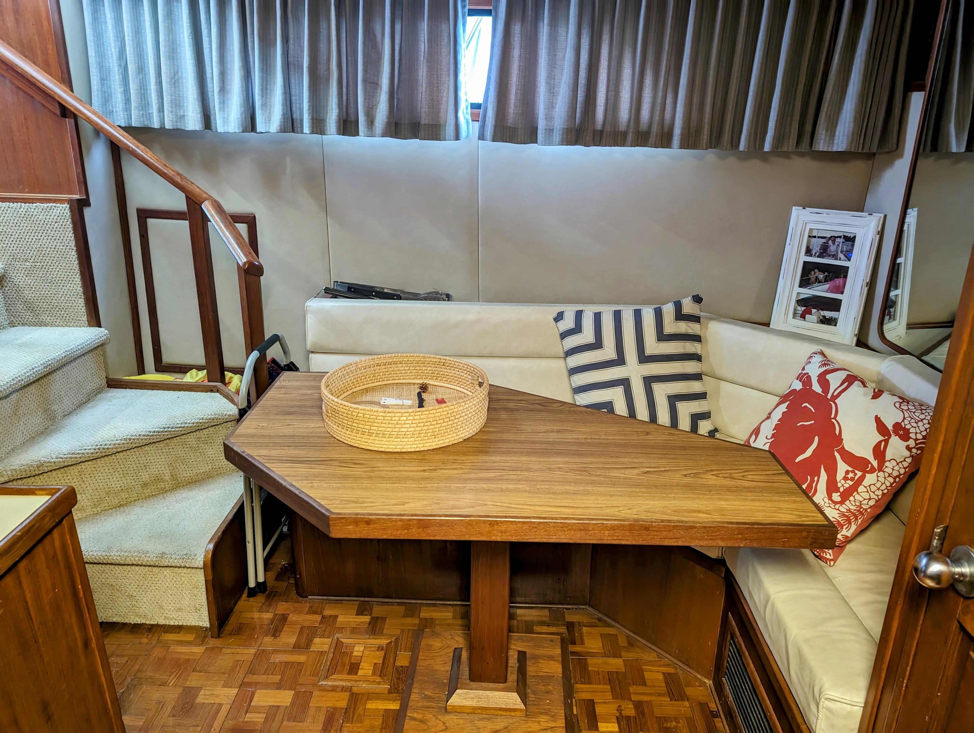 1987 Chris-Craft 501 Motor Yacht