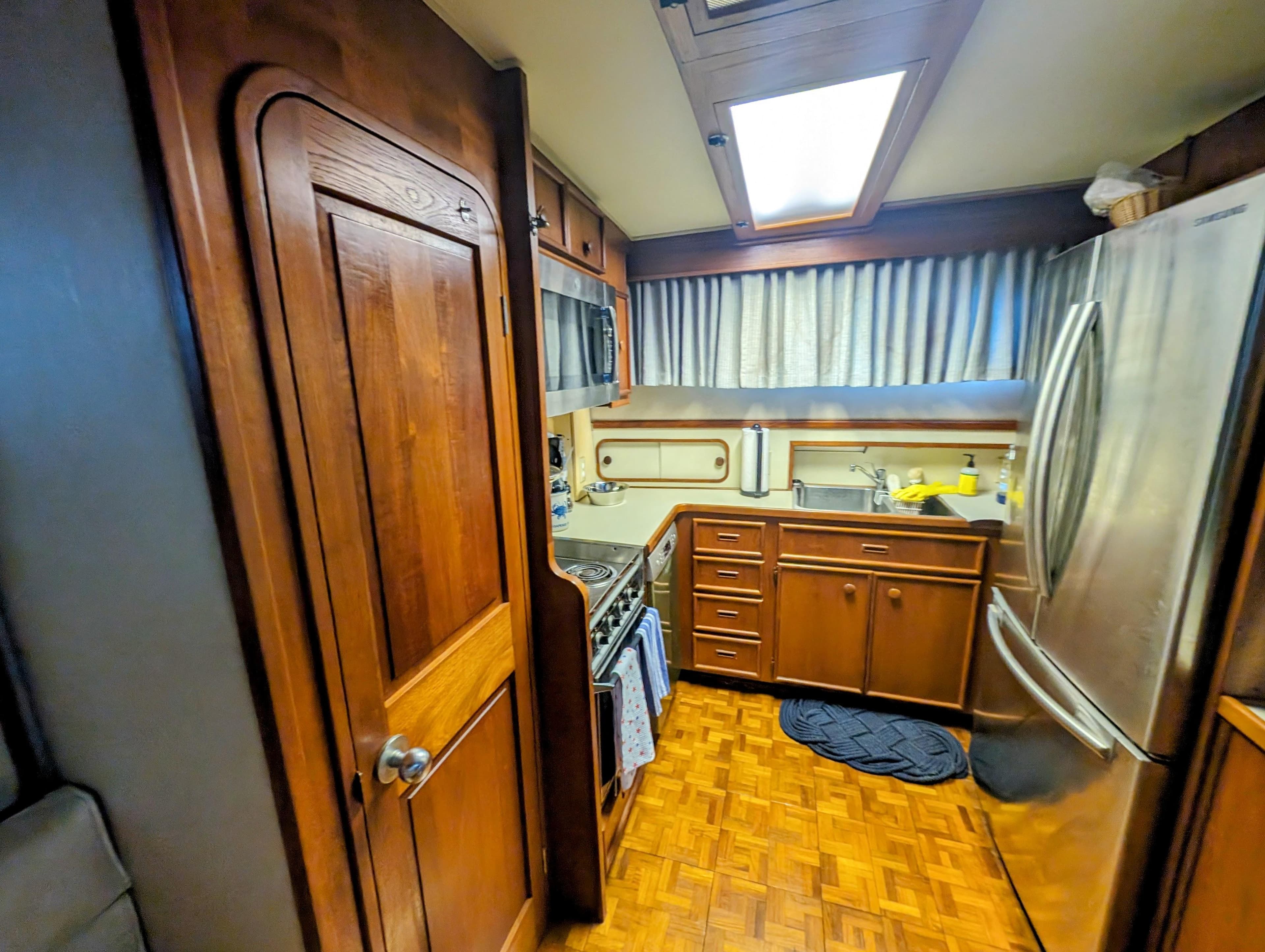 1987 Chris-Craft 501 Motor Yacht