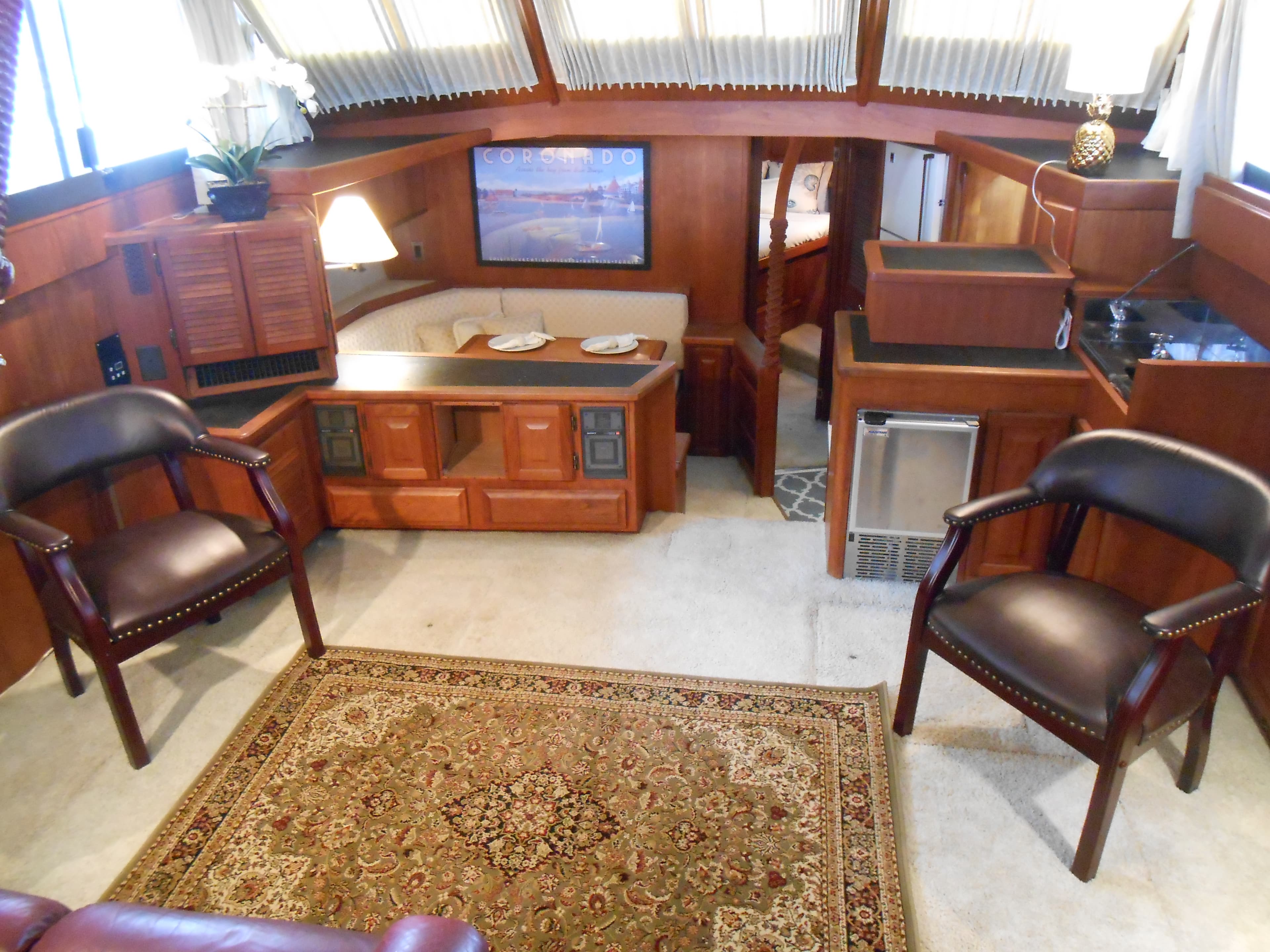 44' Viking Saloon - After staging