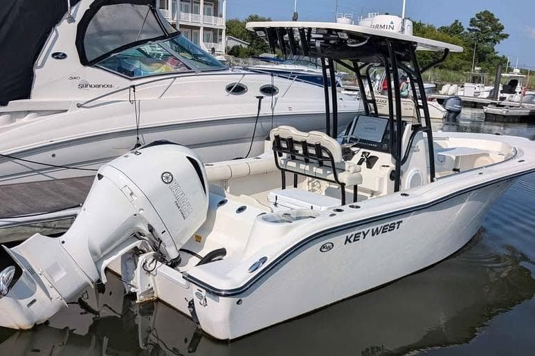 2017 Key West 244 Center Console