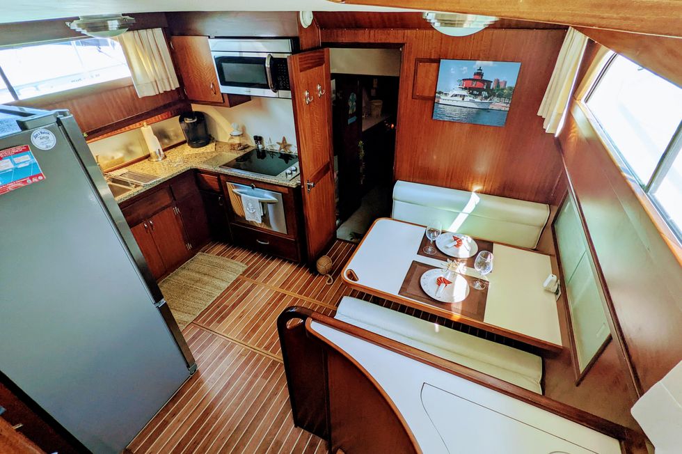 1973 Hatteras 53 Classic Motor Yacht